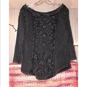 Free People 3/4 sleeve shirt🖤